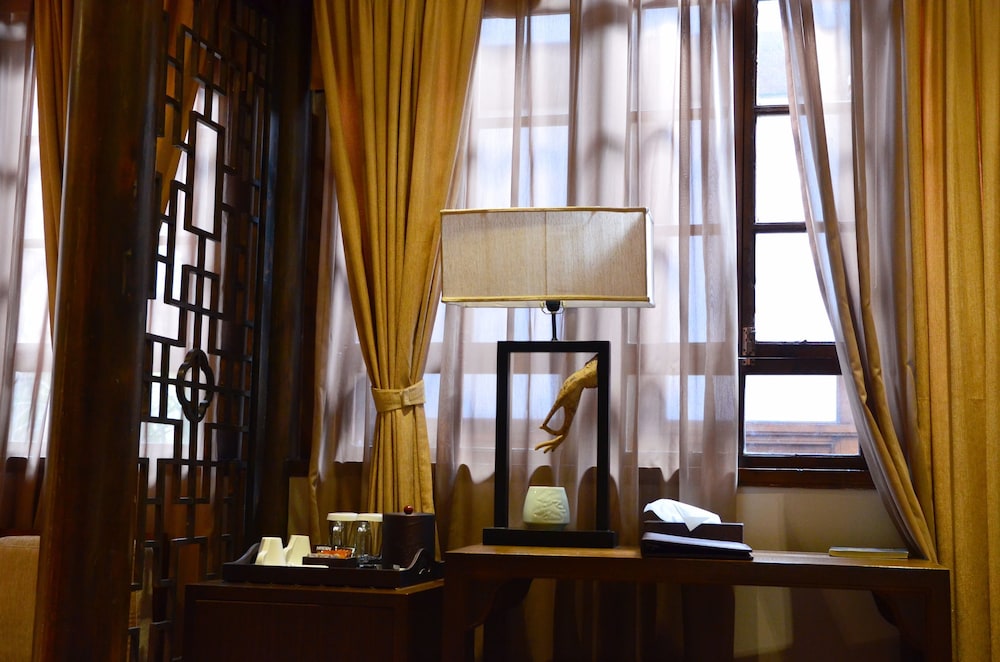 demen renli hotel