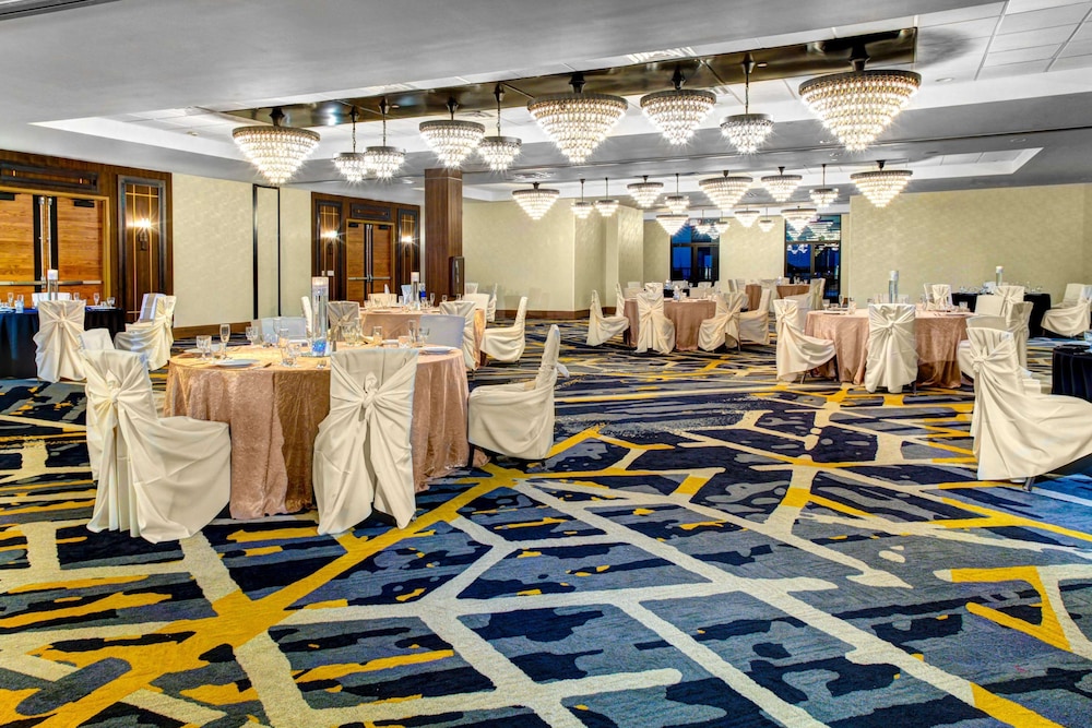 doubletree by hilton hotel arlington dfw south