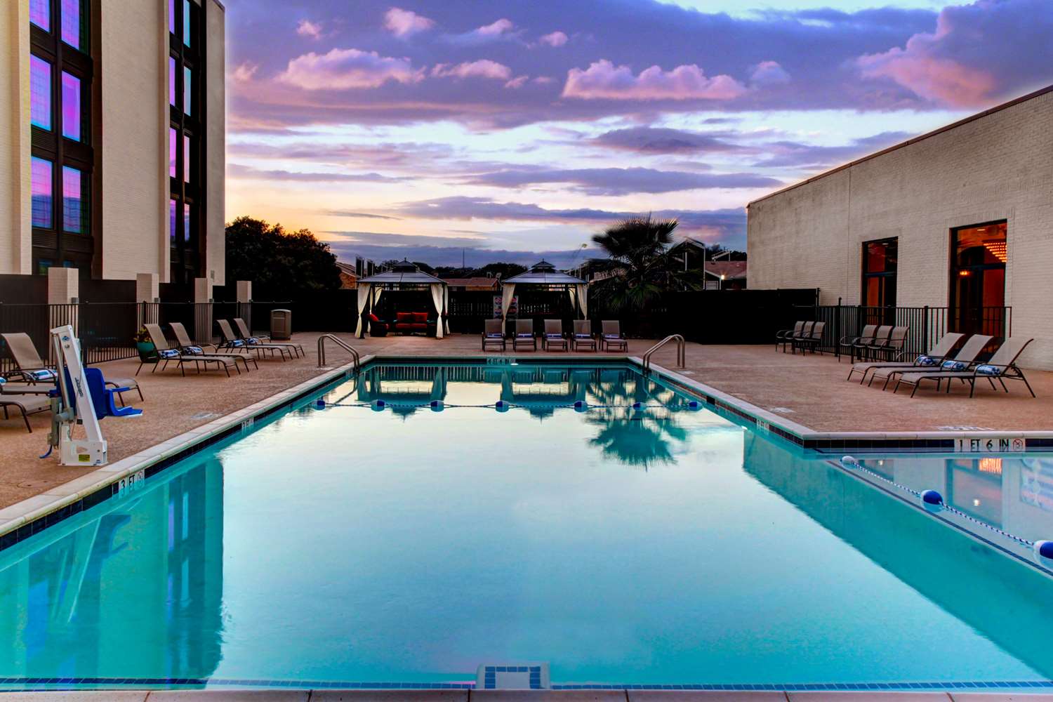 doubletree by hilton hotel arlington dfw south