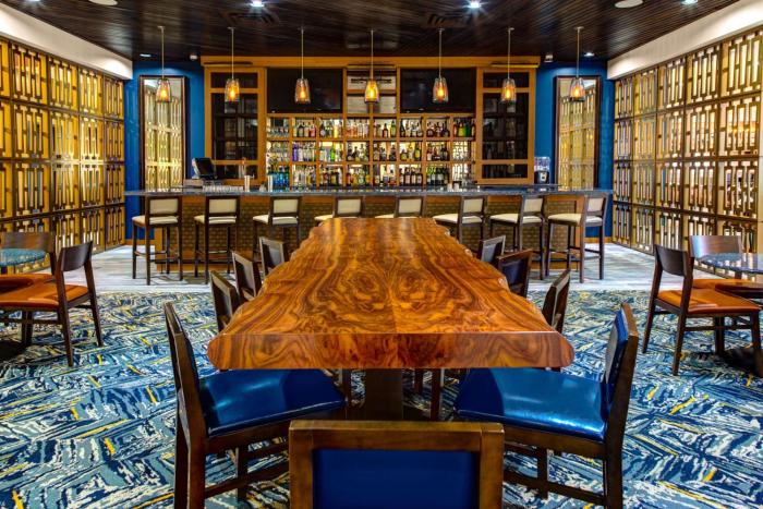 doubletree by hilton hotel arlington dfw south