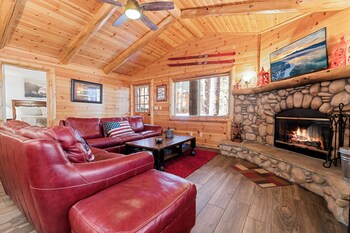 catalina creekside cabin 372
