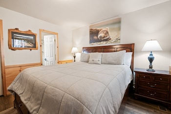 catalina creekside cabin 372