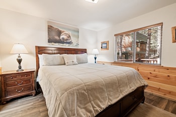 catalina creekside cabin 372