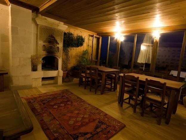 takaev cave house