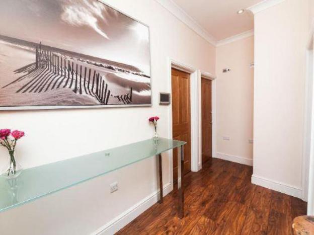 private ensuite room liverpool street