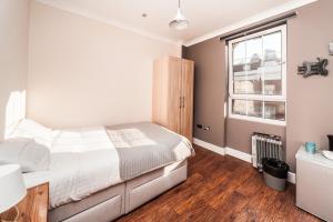 private ensuite room liverpool street