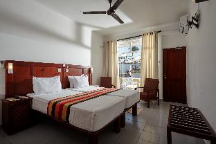 Coral Sands Hotel,Dodanduwa>>Colombo,3 star