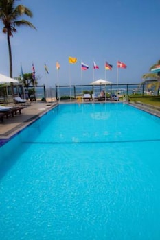 coral sands hotel