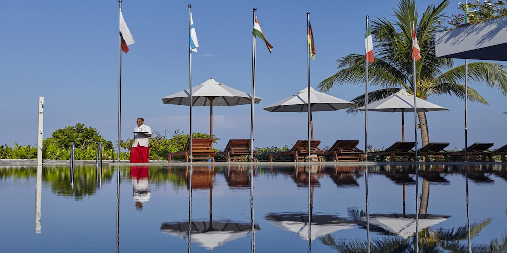 coral sands hotel