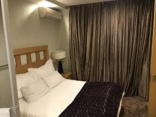 first divine suites hydro park