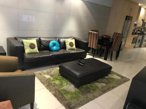 first divine suites hydro park