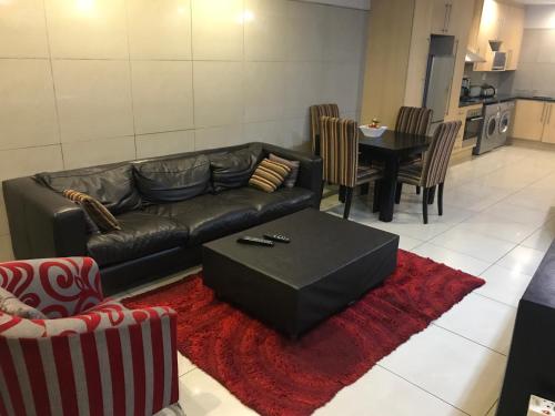 first divine suites hydro park