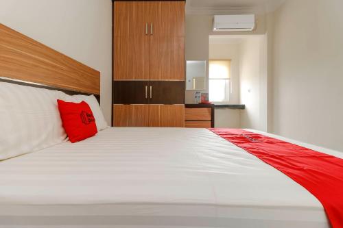 reddoorz plus near palembang square mall