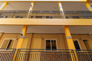 reddoorz plus near palembang square mall