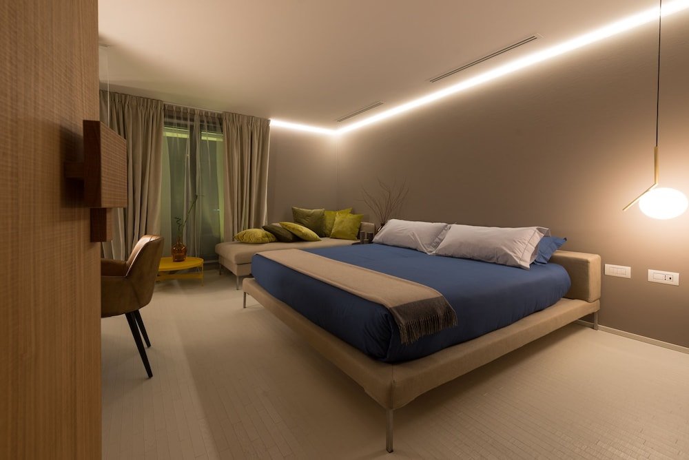 locanda black and white