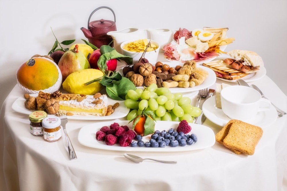 locanda black and white