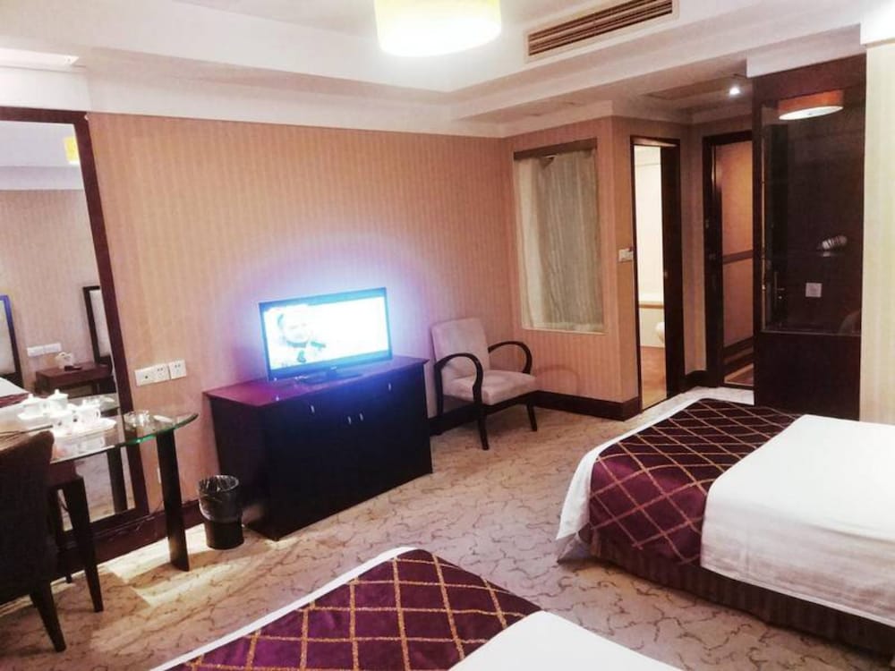 shanghai qidian apartment the bund