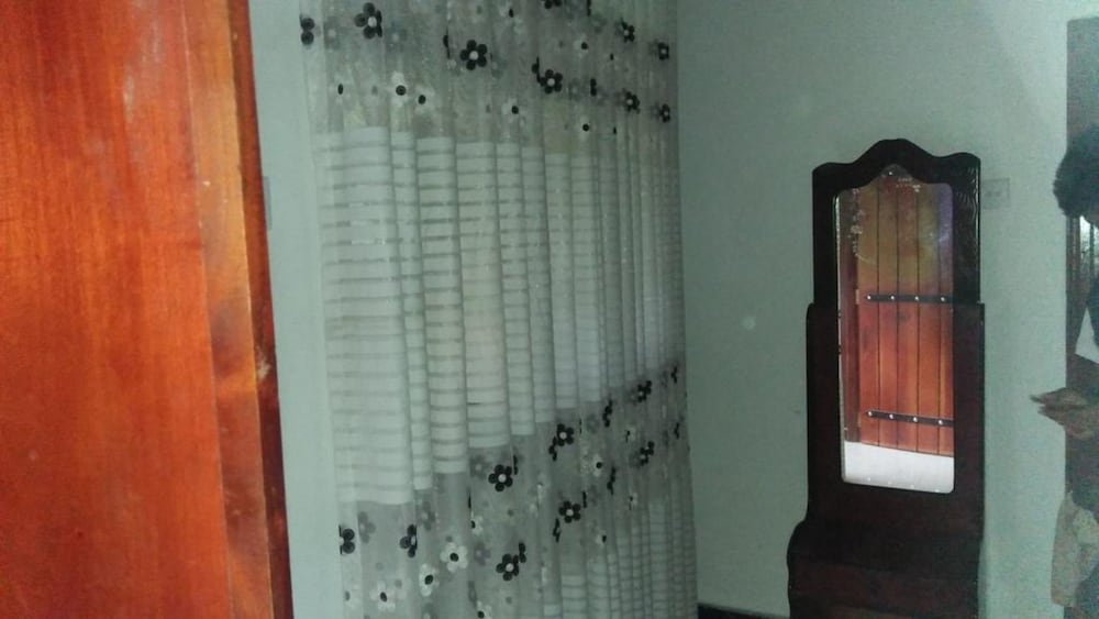 ella water fall resort