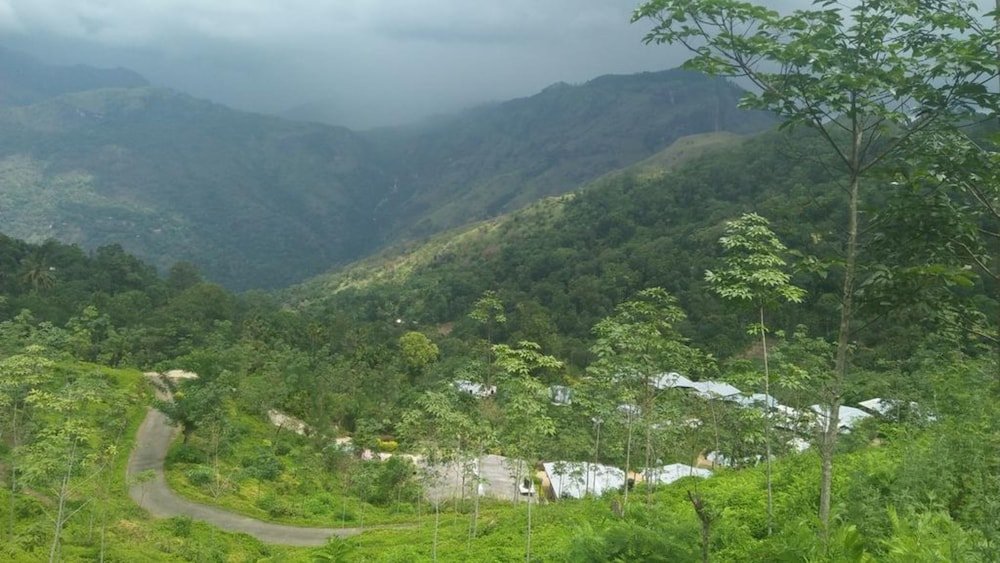 ella water fall resort