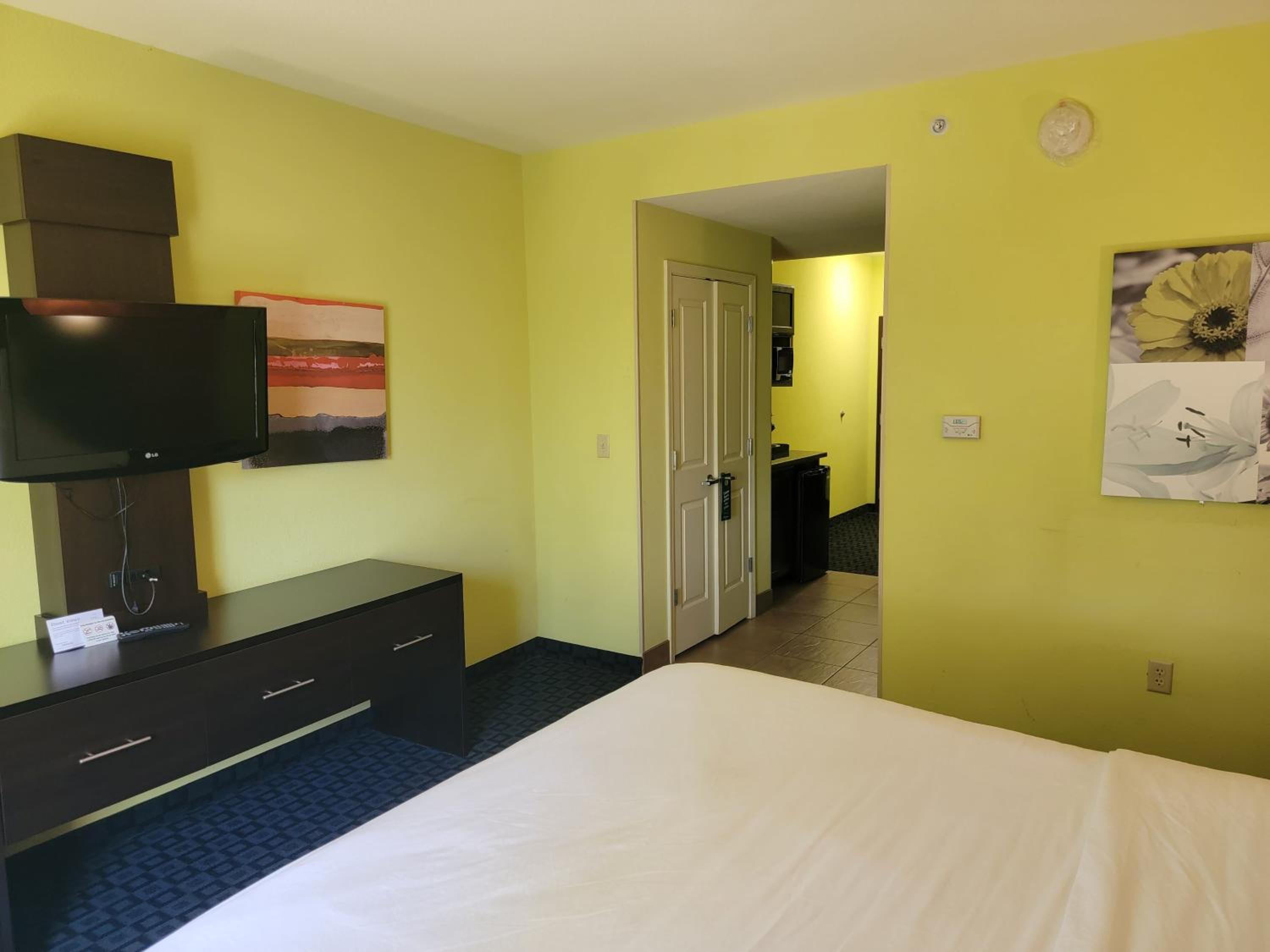 holiday inn garland by ihg