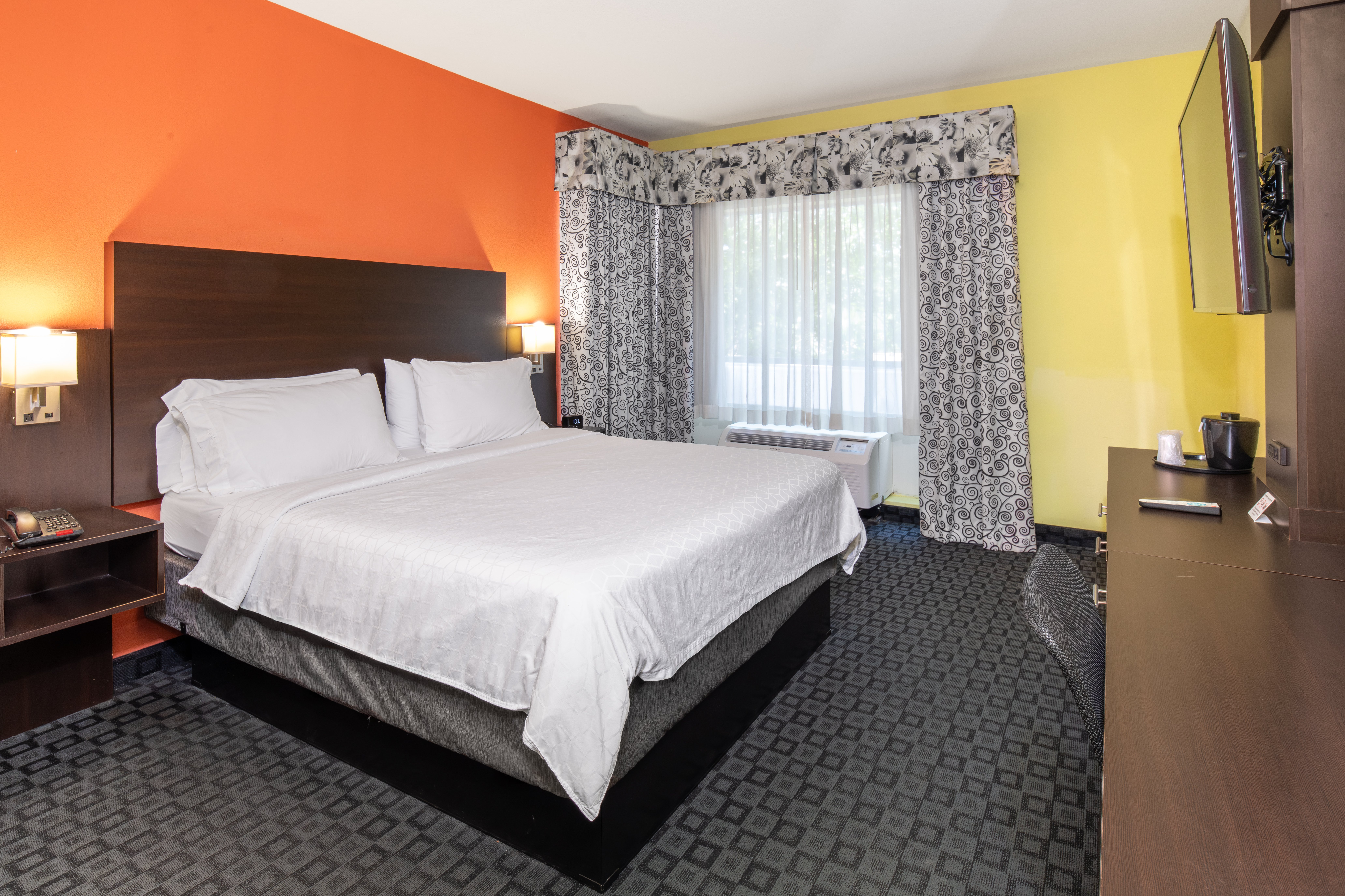 holiday inn garland by ihg