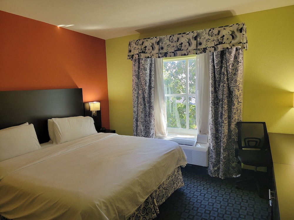 holiday inn garland by ihg