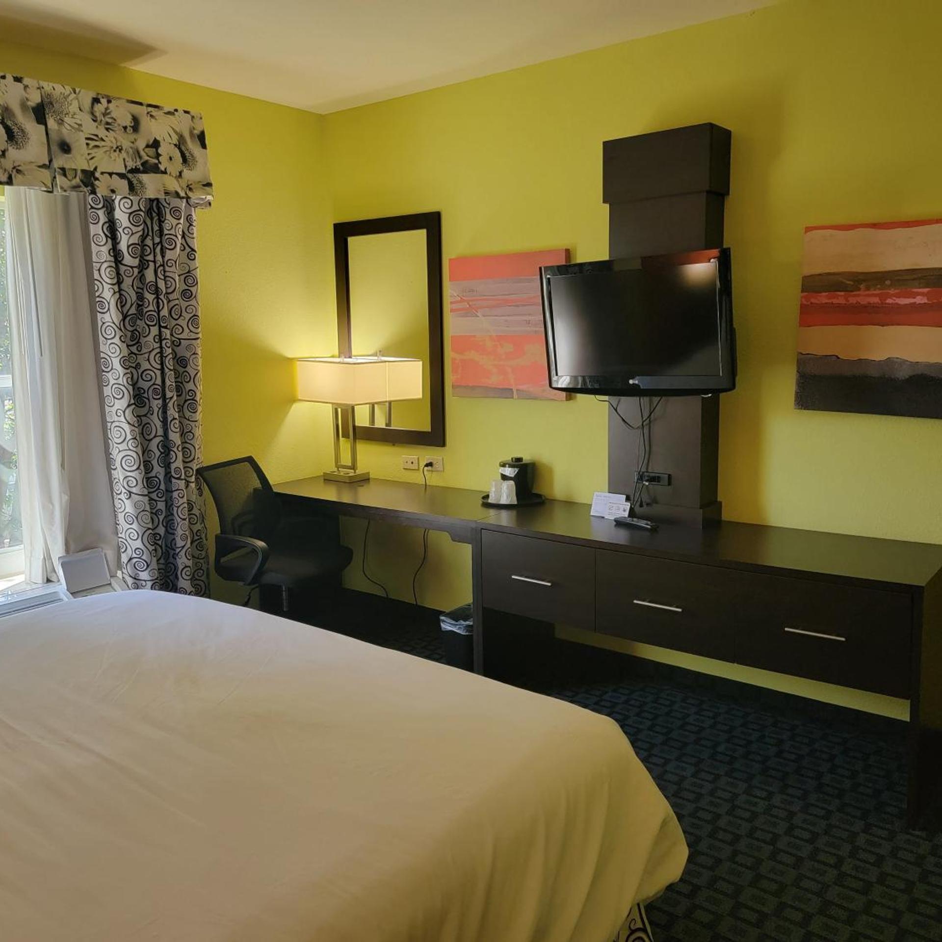 holiday inn garland by ihg