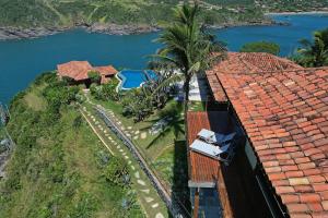 cliffside luxury inn