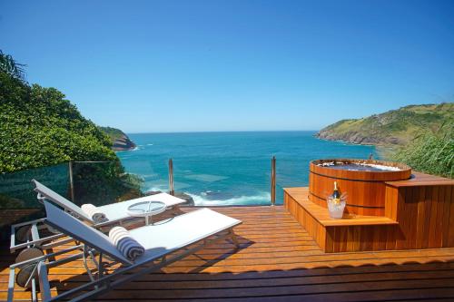 cliffside luxury inn