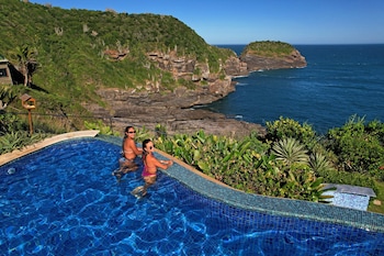 cliffside luxury inn