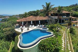 cliffside luxury inn