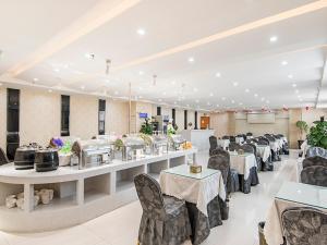 vienna hotel zhengzhou airport