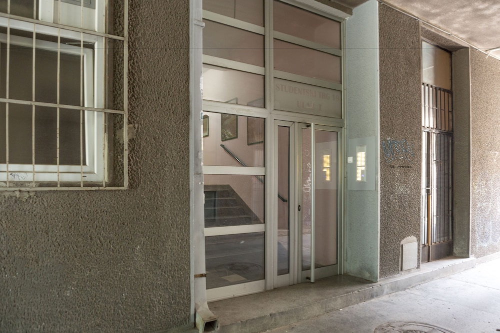 belgrade center apartment iii