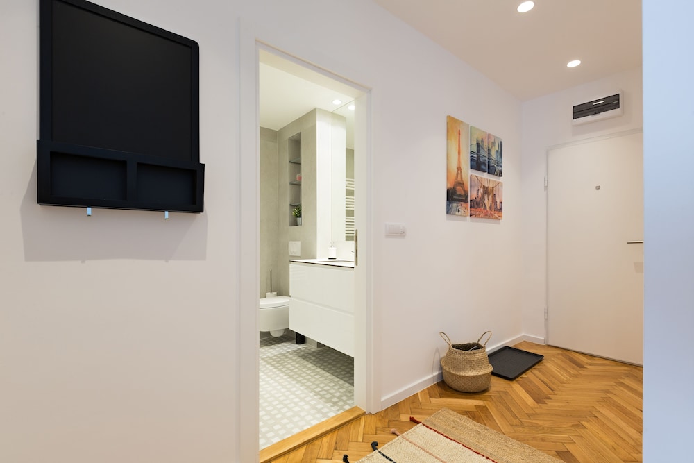 belgrade center apartment iii