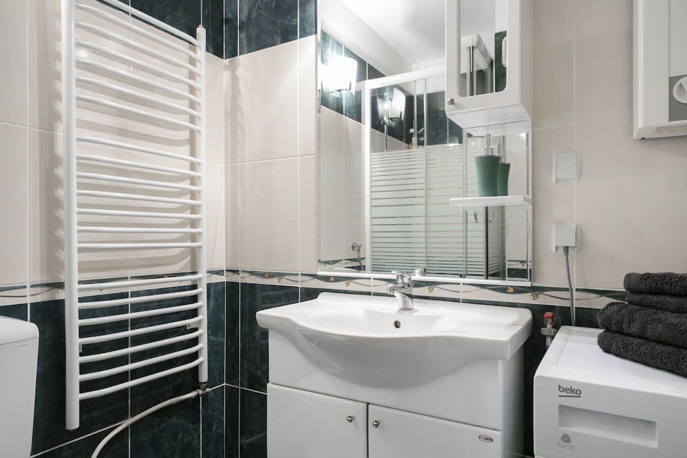 belgrade center apartment iii