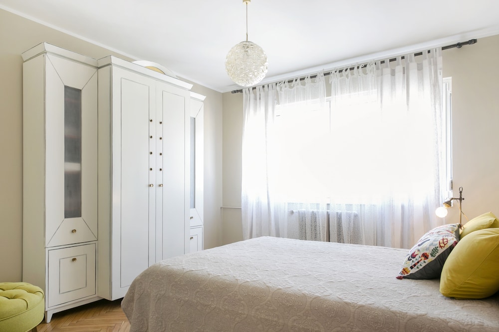 belgrade center apartment iii