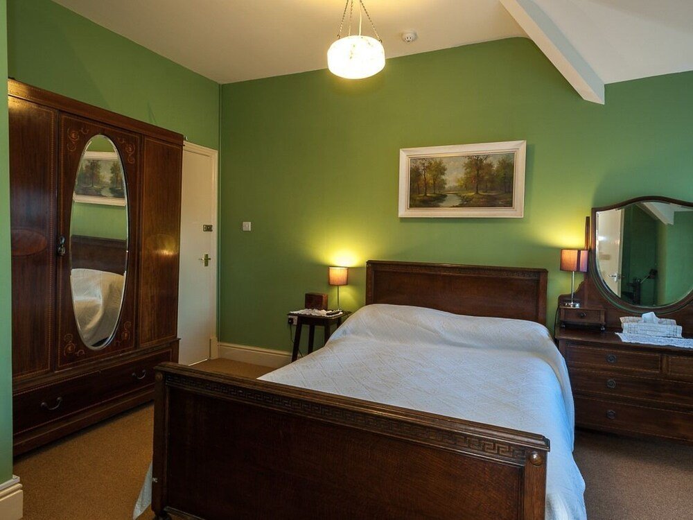 Ardwyn House,Llandrindod Wells>>Brecon,4 star