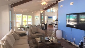 5 Beach Homes Near White Sand Beaches Of South Andros,Kemps Bay>>Andros Island,3 star