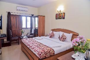 hotel candolim grande