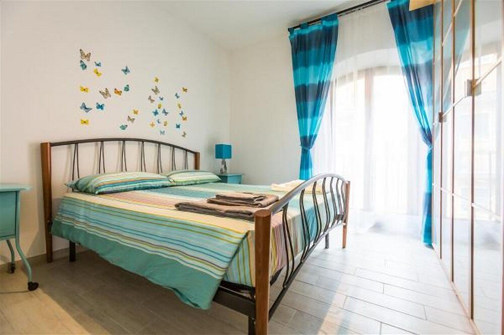 bologna butterfly apartment