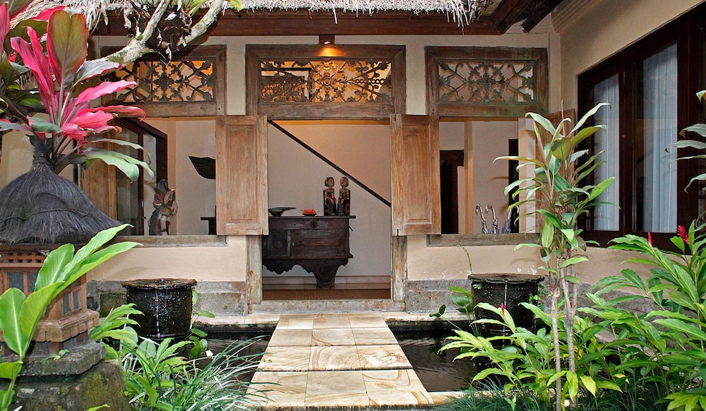 villa ria sayan ubud