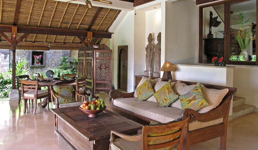 villa ria sayan ubud