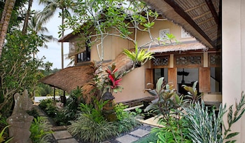 villa ria sayan ubud