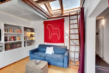 bragora smoochy attic venice