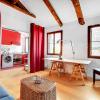 bragora smoochy attic venice