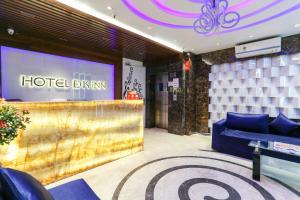 Oyo 11368 Dk Inn,86C, Manohar Pukur Rd, Near Deshapriya,3 star