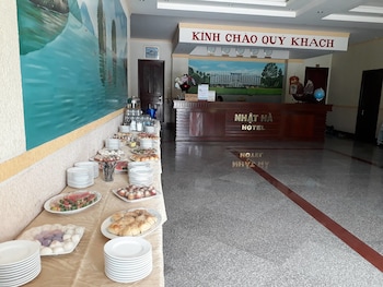 nhat ha hotel