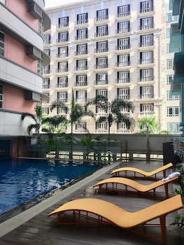 101 newport condo across the airport