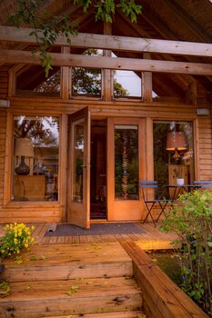 Beautiful Cozy Cottage,Reykjavik>>Hveragerdi,3 star