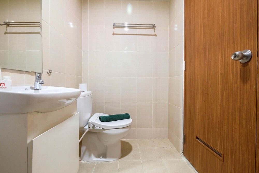 strategic studio the oasis cikarang near omni hospital